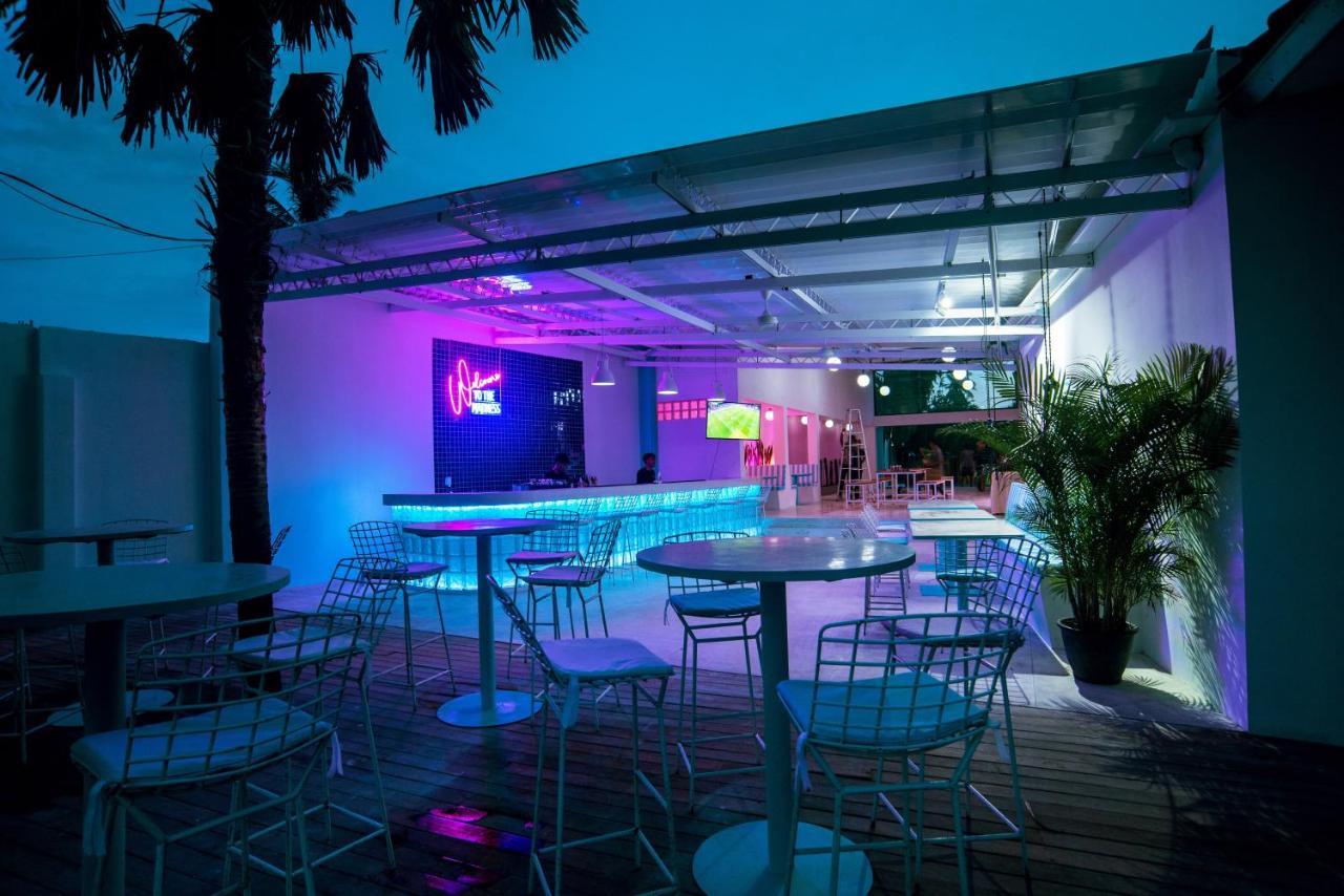 Auberge de jeunesse Mad Monkey Kuta  Extérieur photo